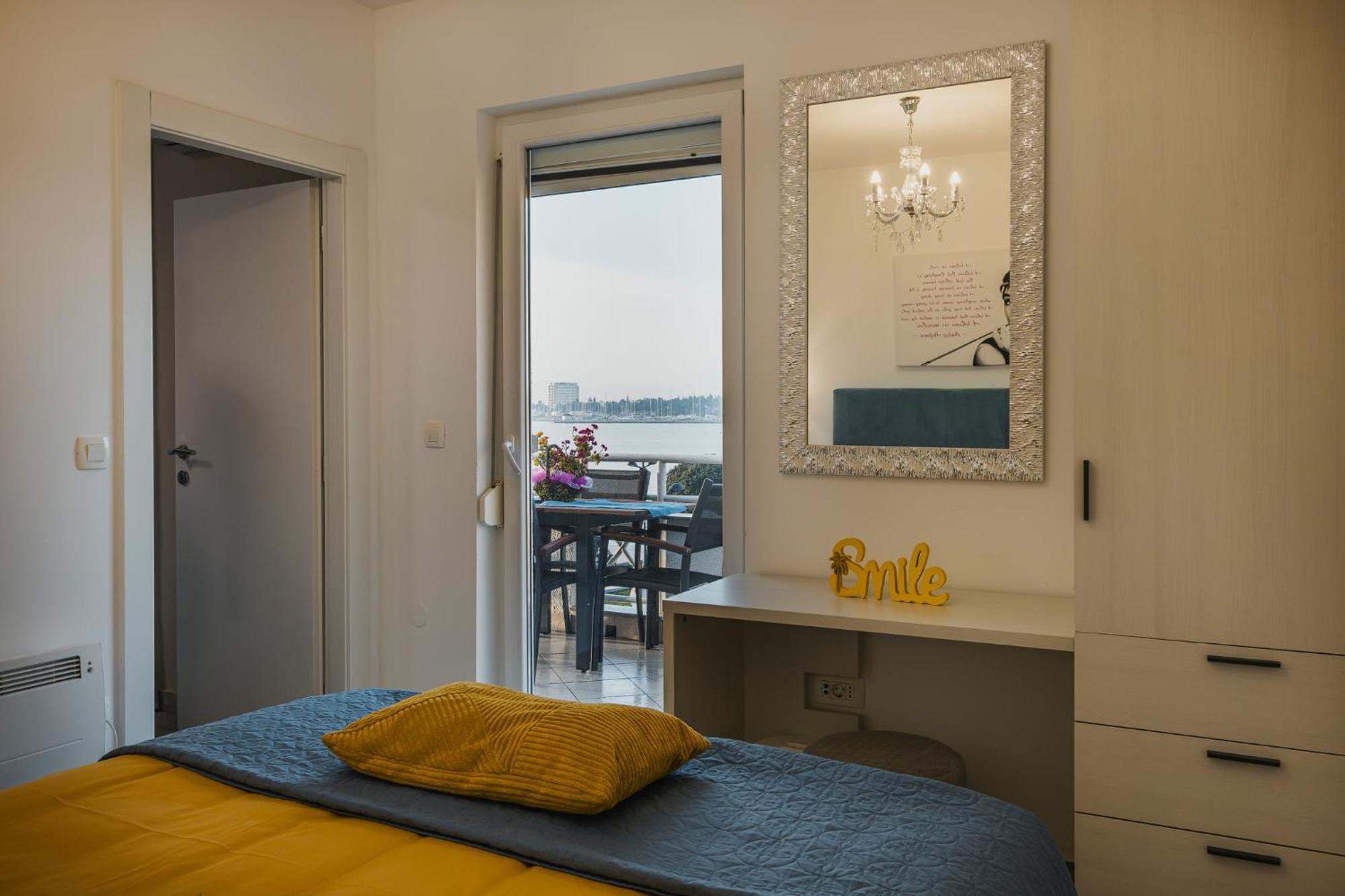 Bluemarine Apartment Umag Exterior photo